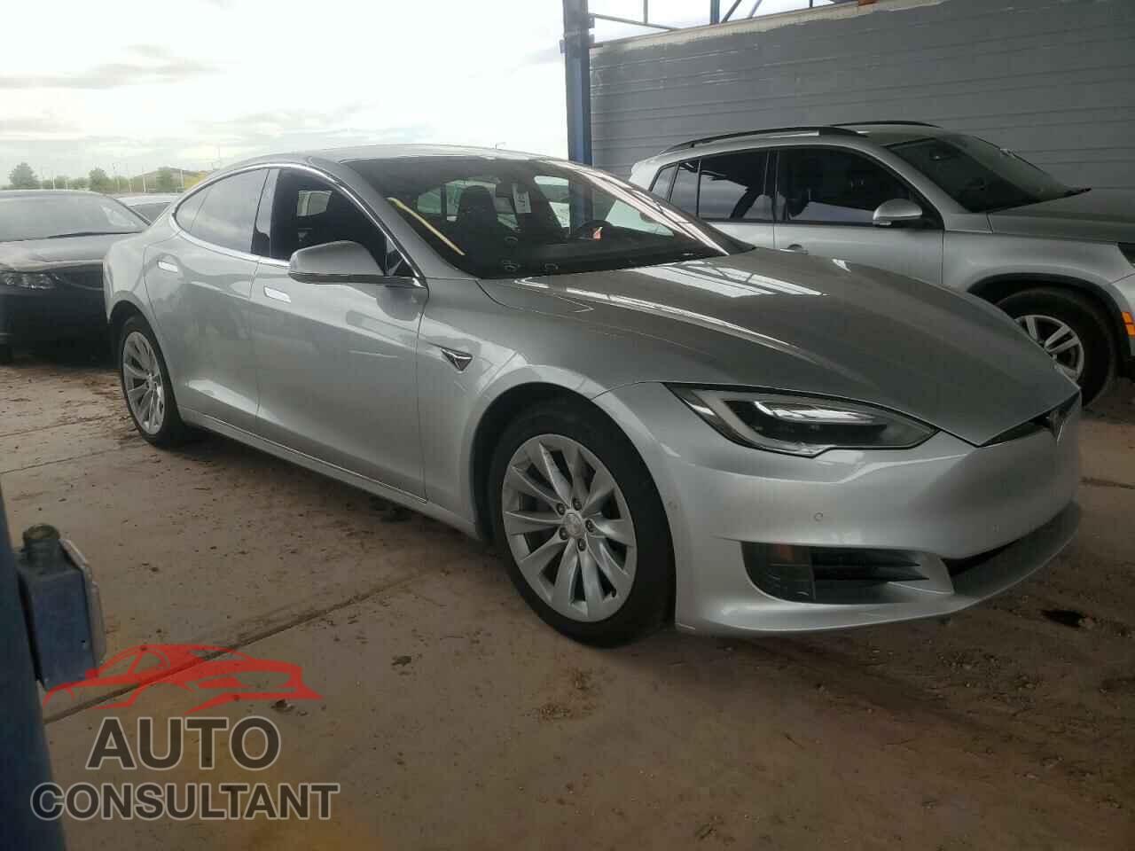TESLA MODEL S 2017 - 5YJSA1E22HF197885