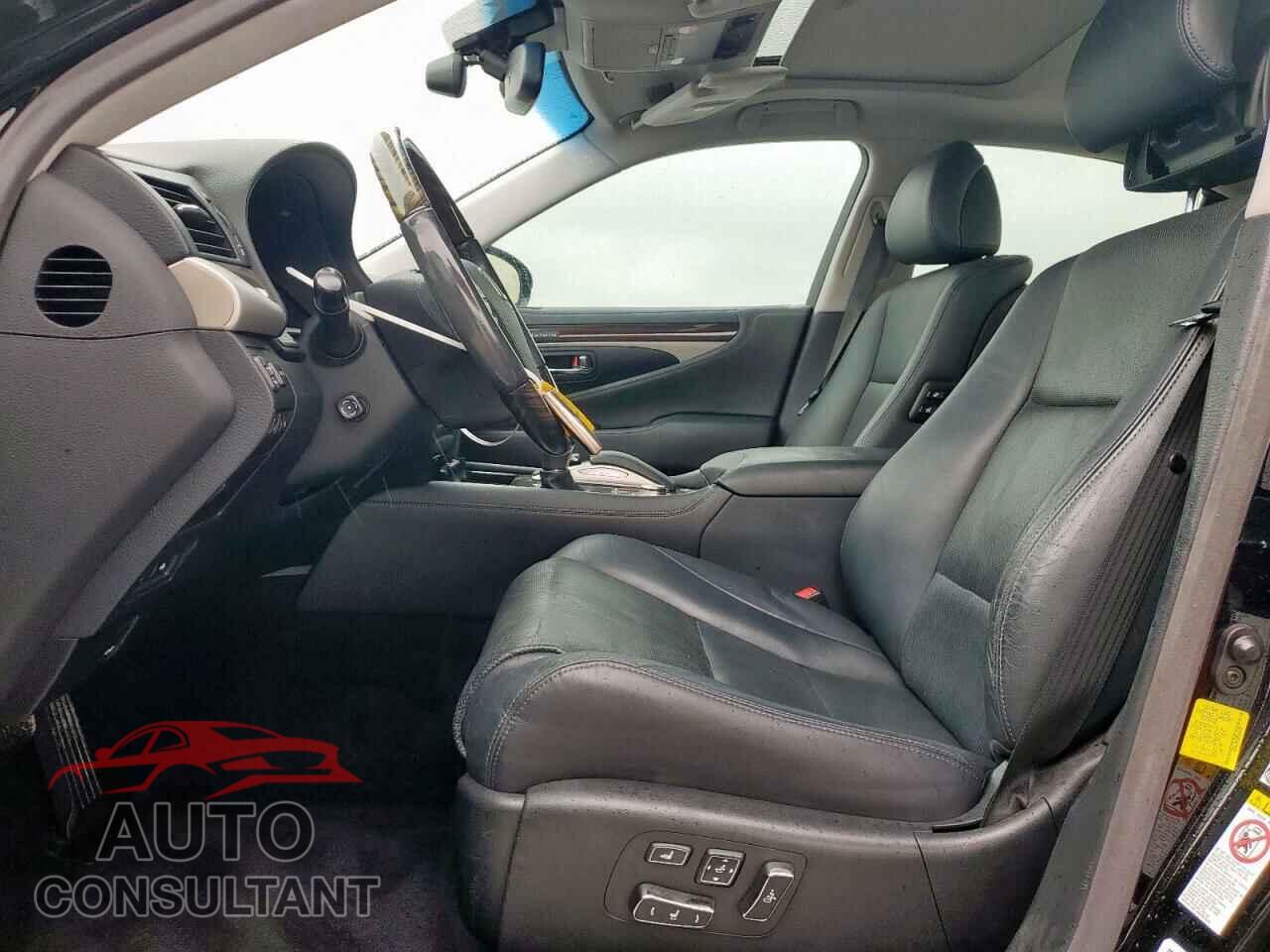 LEXUS LS460 2017 - JTHBL5EF0H5145689