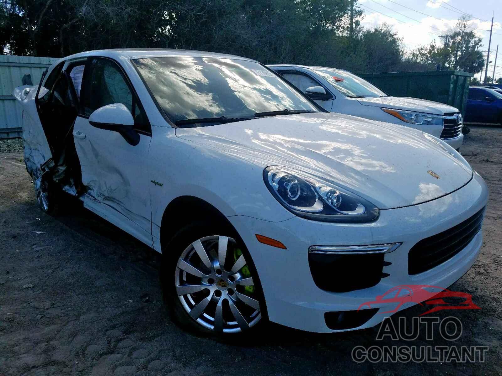 PORSCHE CAYENNE SE 2016 - WP1AE2A2XGLA58495