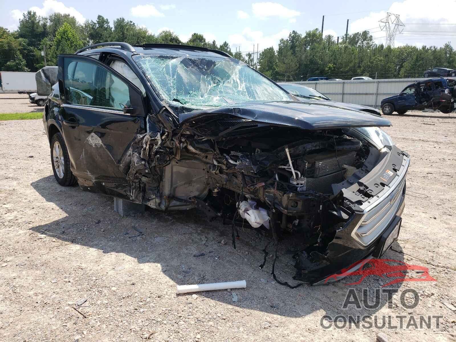 FORD ESCAPE 2017 - 1FMCU9GD7HUC30567