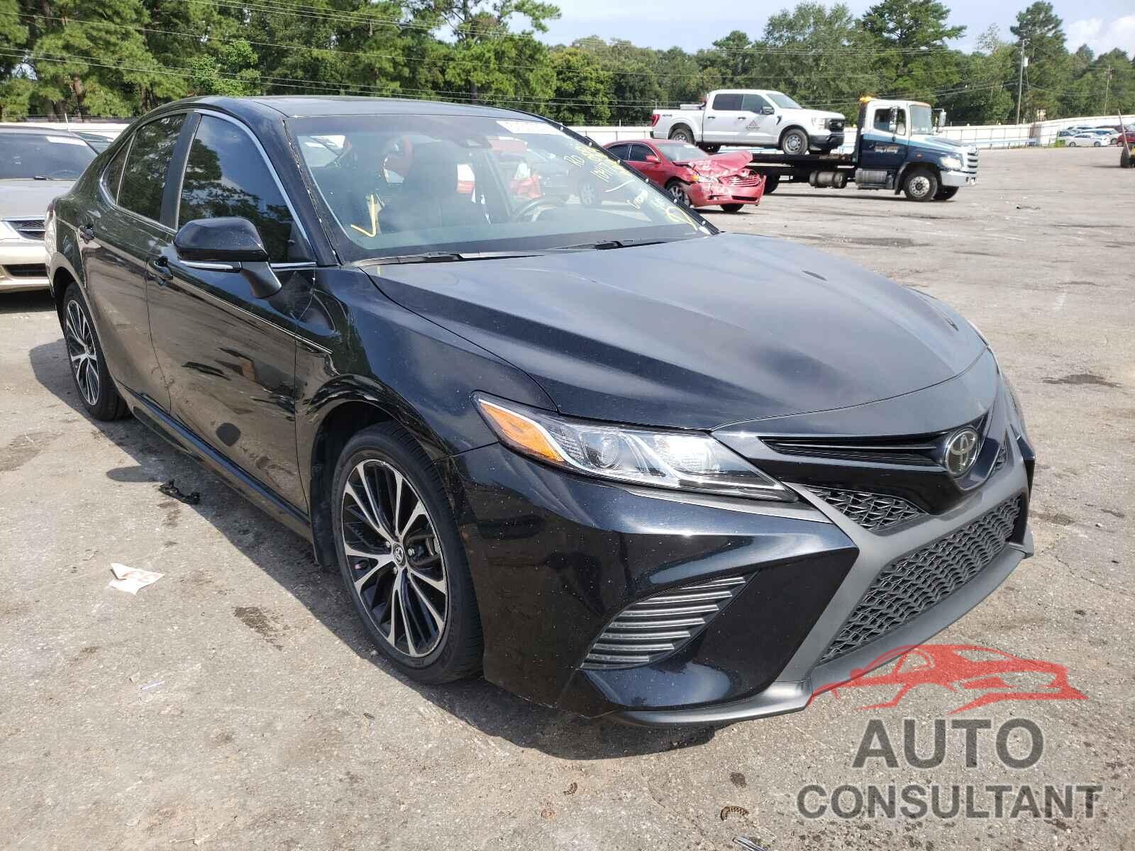 TOYOTA CAMRY 2018 - 4T1B11HKXJU136546