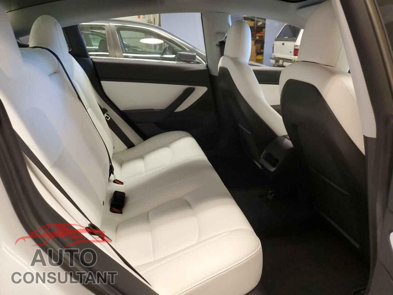 TESLA MODEL 3 2020 - 5YJ3E1EB3LF735902
