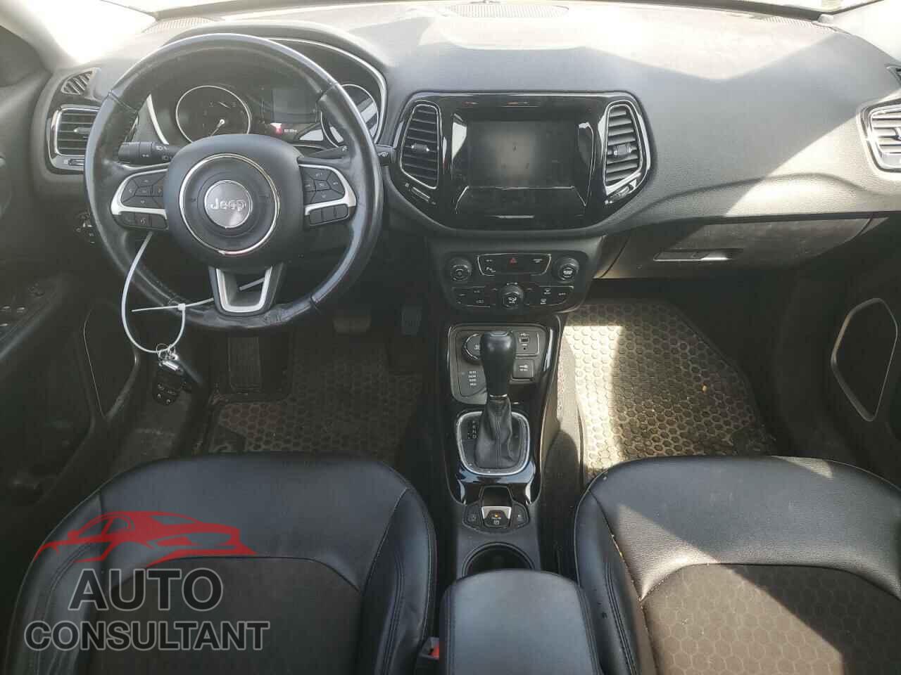 JEEP COMPASS 2020 - 3C4NJDBB6LT157600
