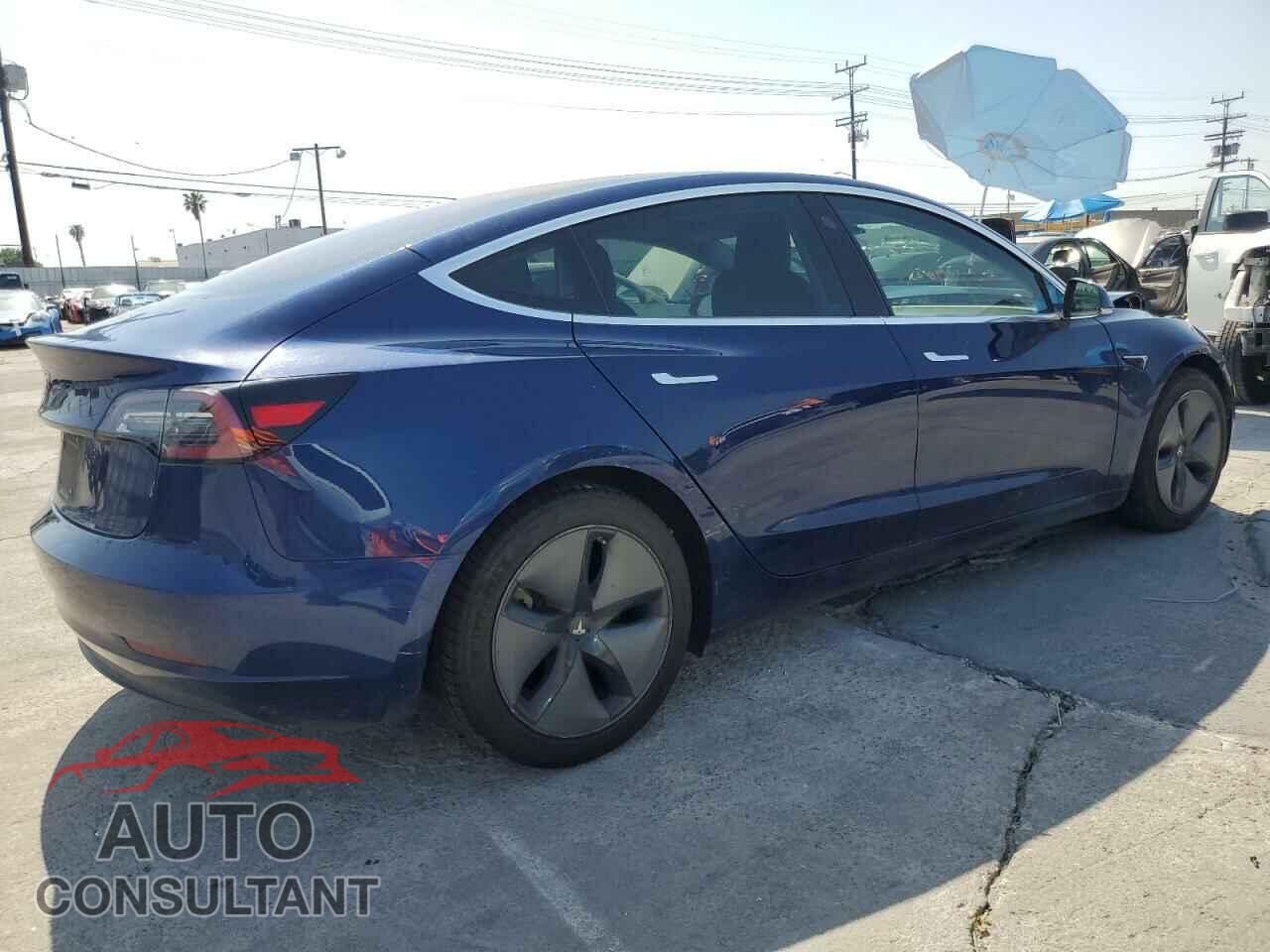 TESLA MODEL 3 2018 - 5YJ3E1EA8JF051660