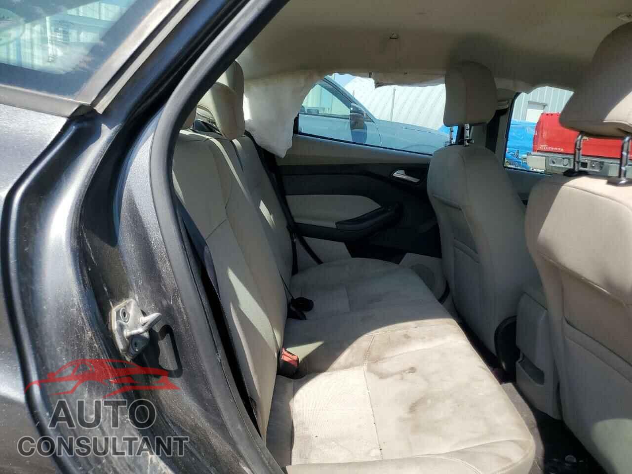 FORD FOCUS 2017 - 1FADP3F28HL267507