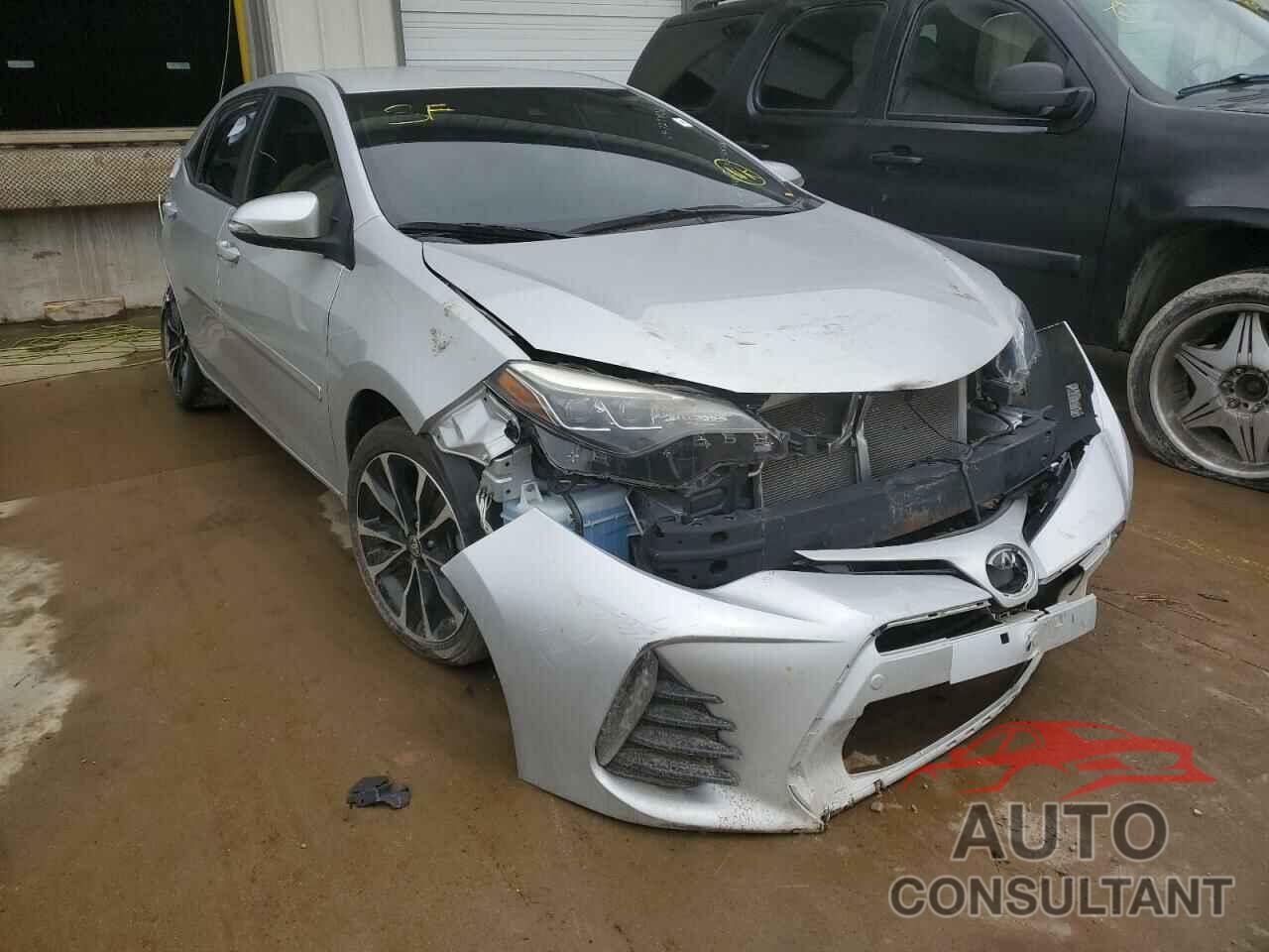 TOYOTA COROLLA 2018 - 2T1BURHEXJC108568