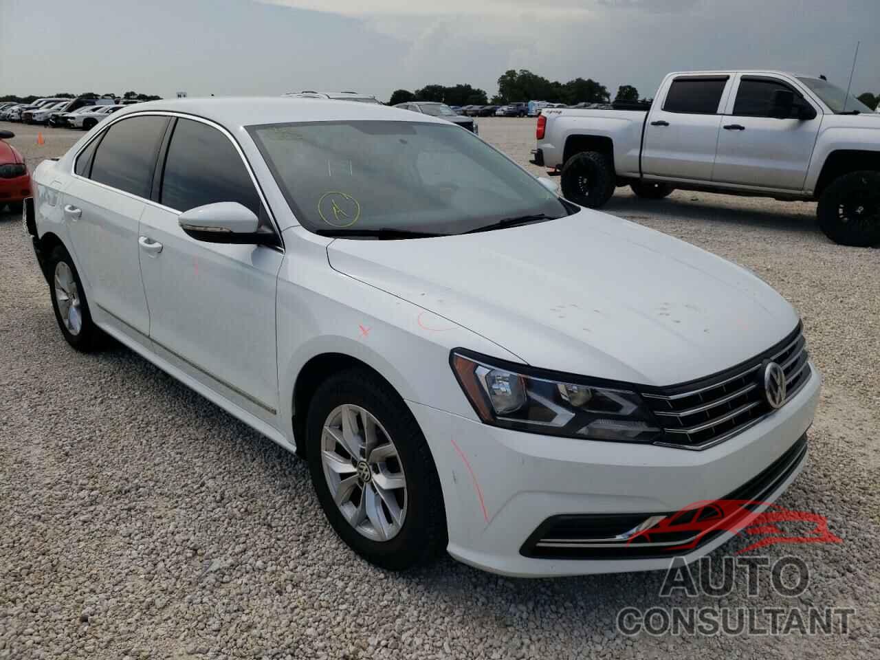 VOLKSWAGEN PASSAT 2017 - 1VWAT7A36HC043343