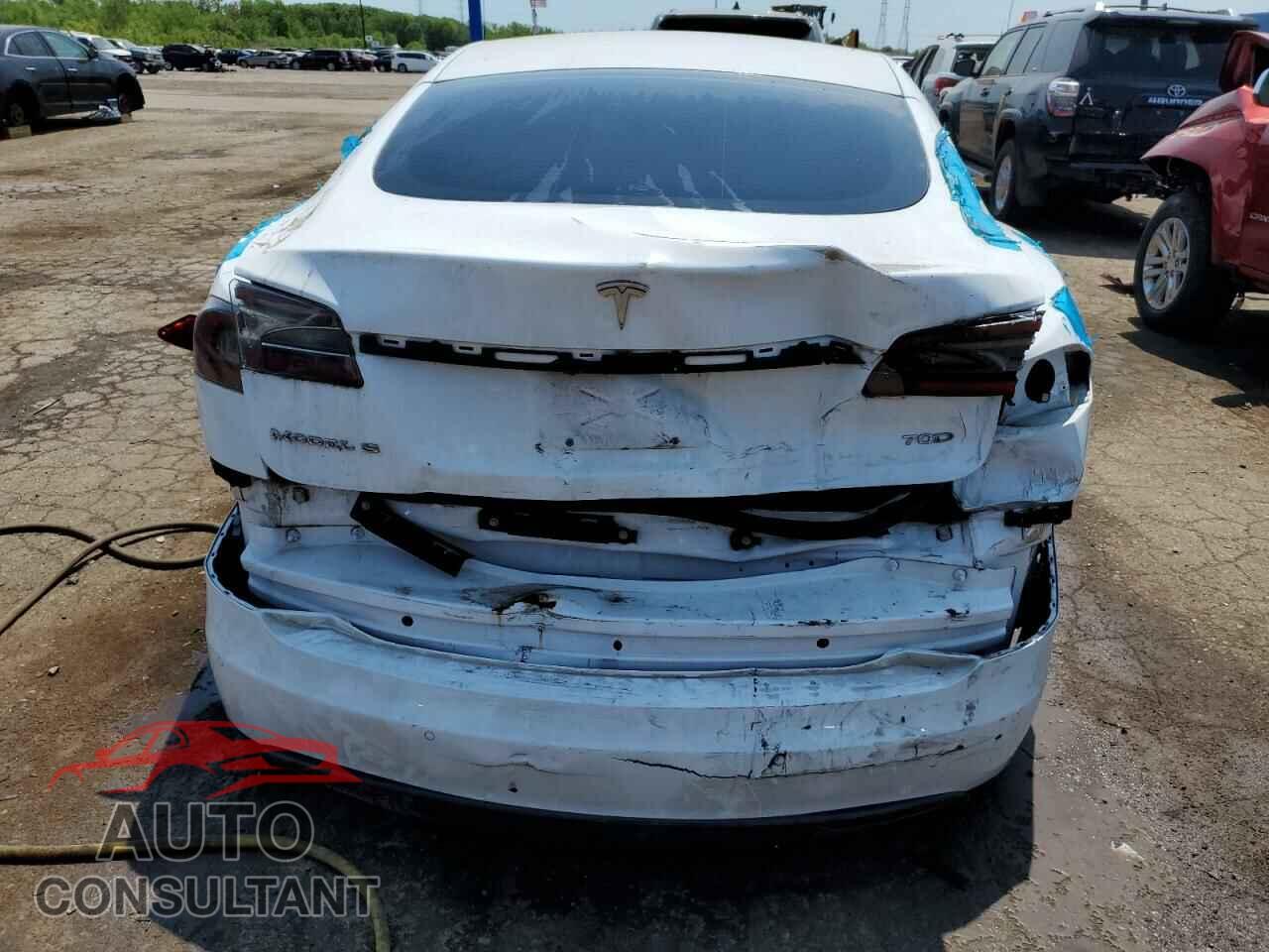 TESLA MODEL S 2015 - 5YJSA1S20FF087533