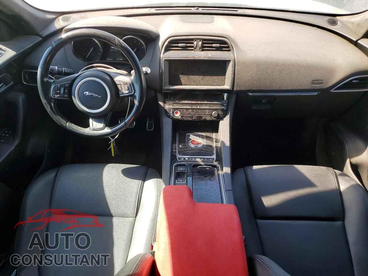 JAGUAR F-PACE 2019 - SADCJ2FX1KA356100