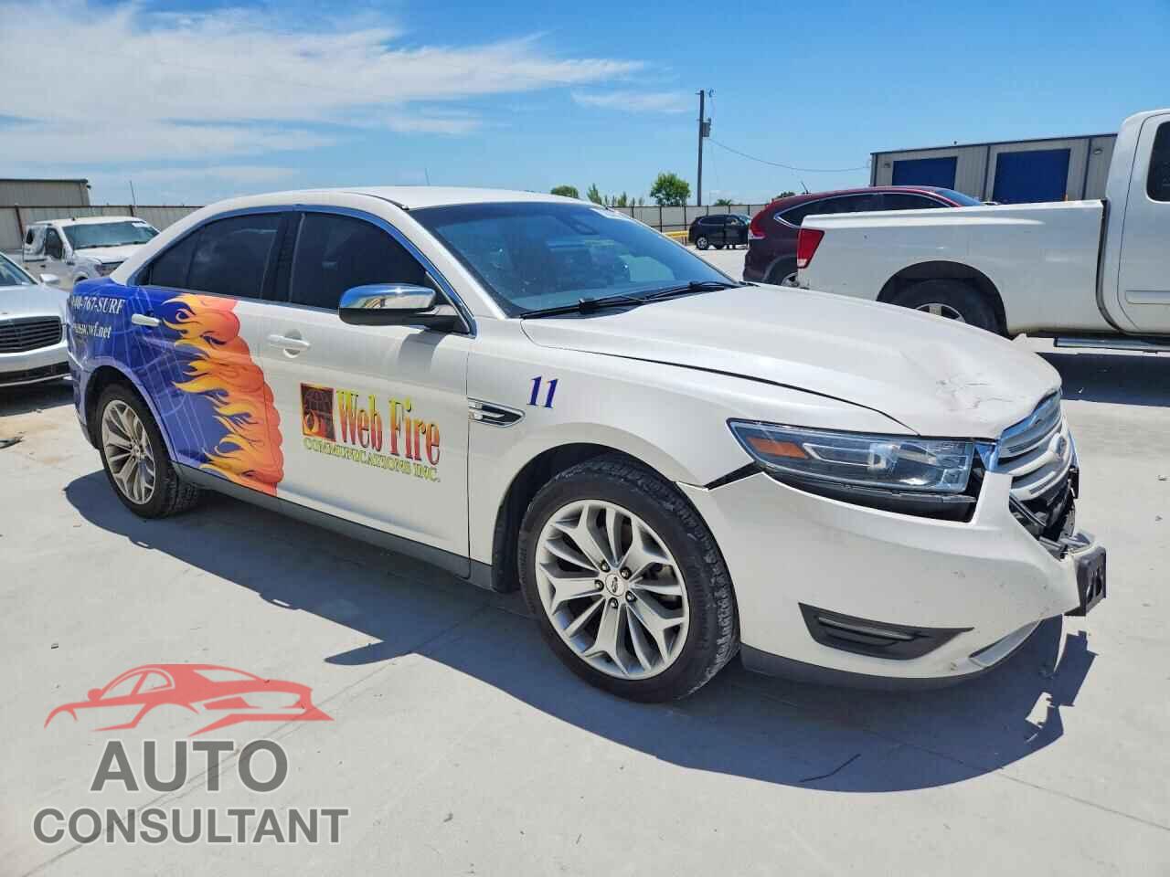 FORD TAURUS 2018 - 1FAHP2F85JG134721