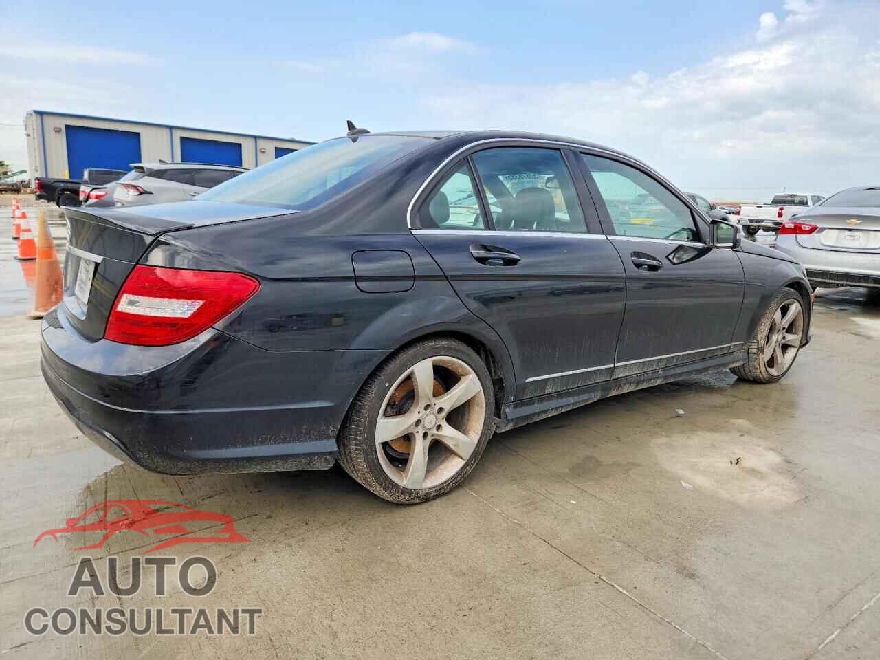 MERCEDES-BENZ C-CLASS 2014 - WDDGF4HB7EA967562