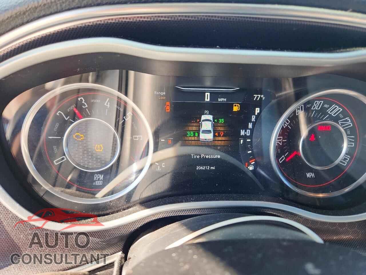 DODGE CHALLENGER 2015 - 2C3CDZBG4FH701715