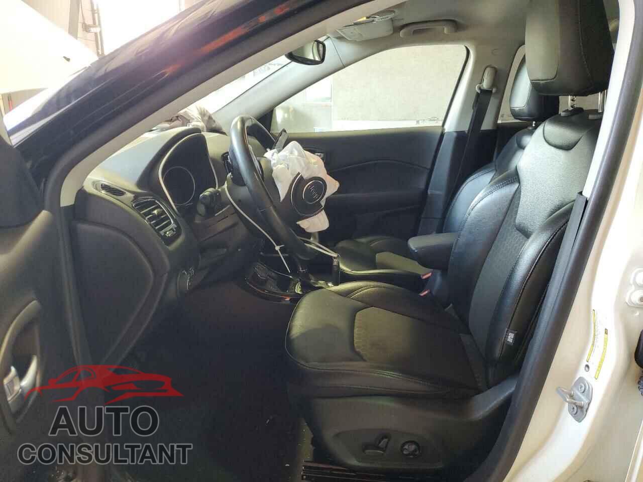 JEEP COMPASS 2020 - 3C4NJDBB8LT229042