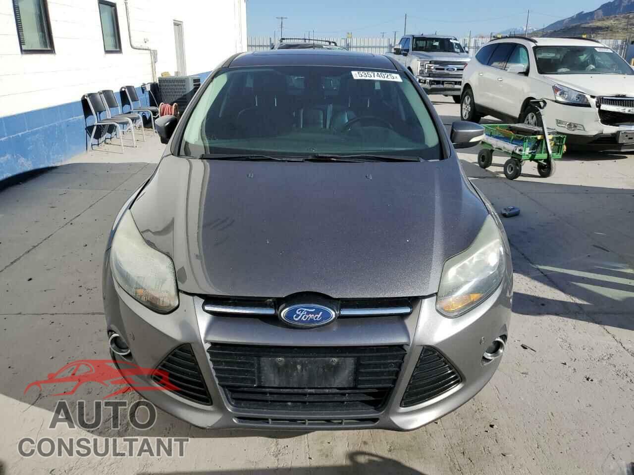 FORD FOCUS 2012 - 1FAHP3N21CL302058