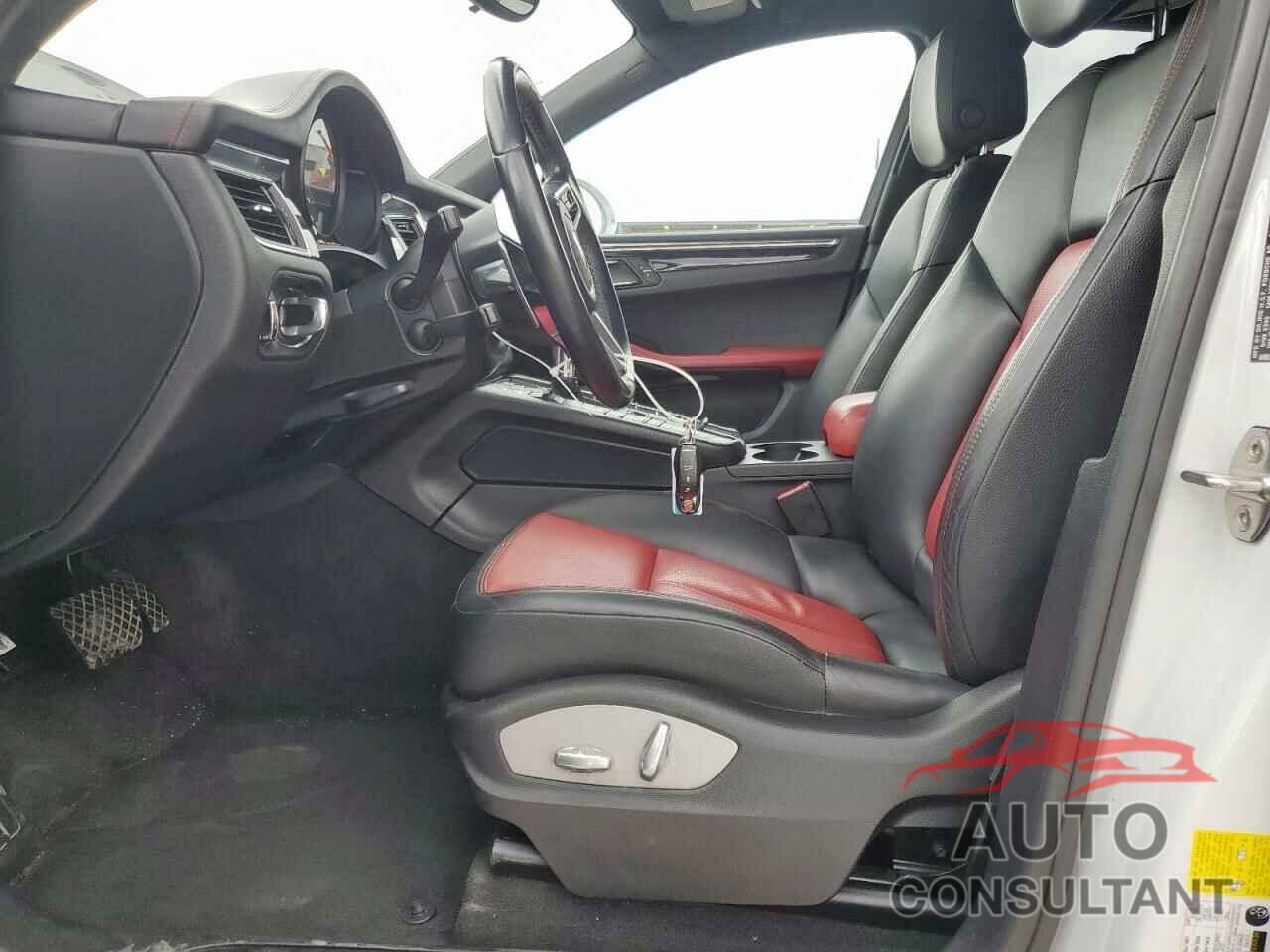 PORSCHE MACAN 2018 - WP1AA2A59JLB11149