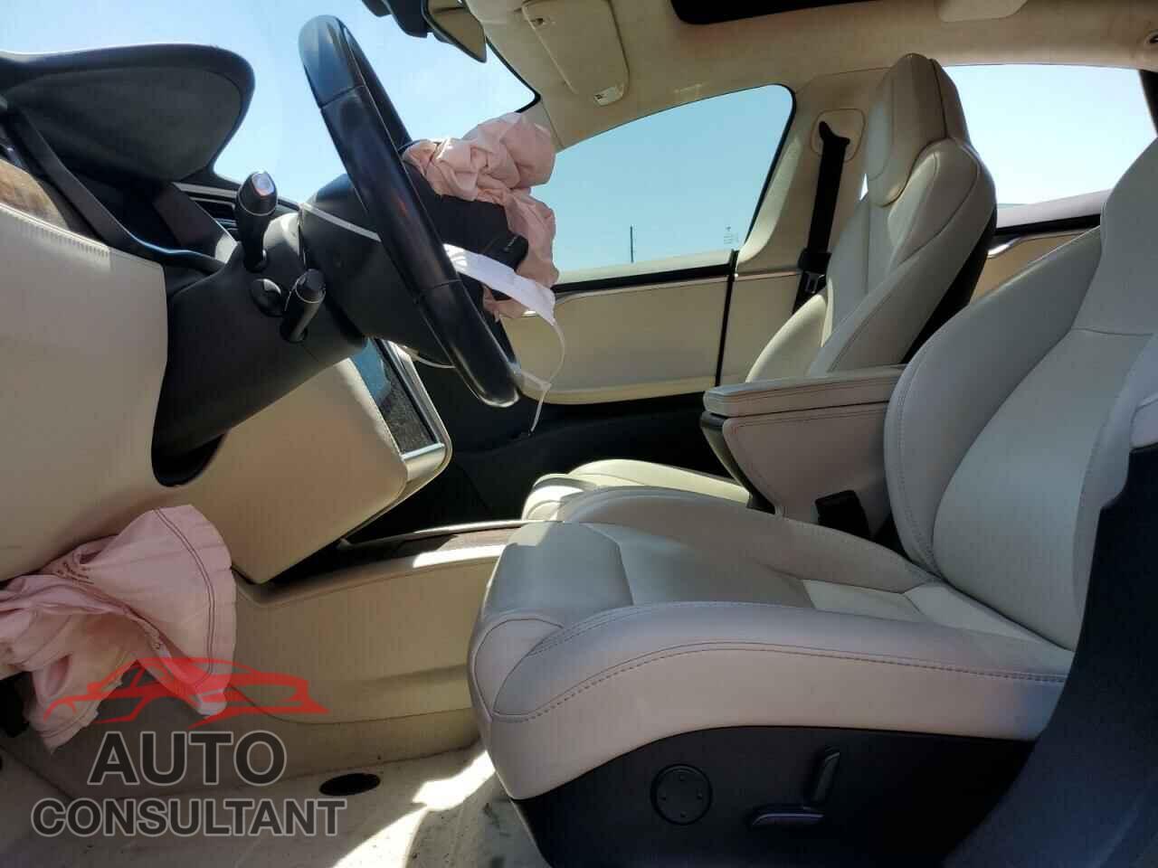 TESLA MODEL S 2017 - 5YJSA1E28HF227830