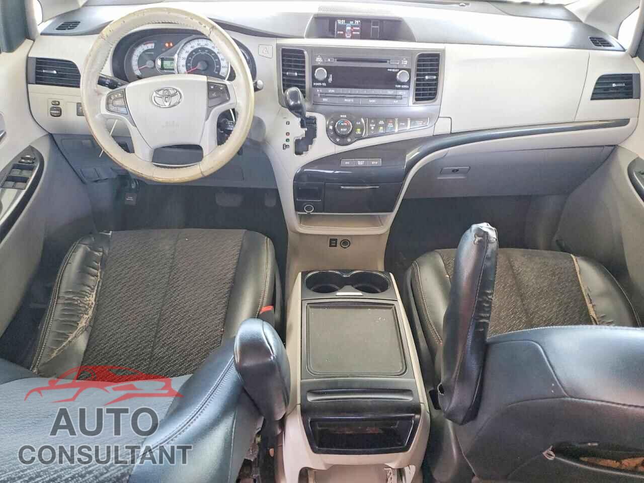 TOYOTA SIENNA 2013 - 5TDXK3DC8DS345245