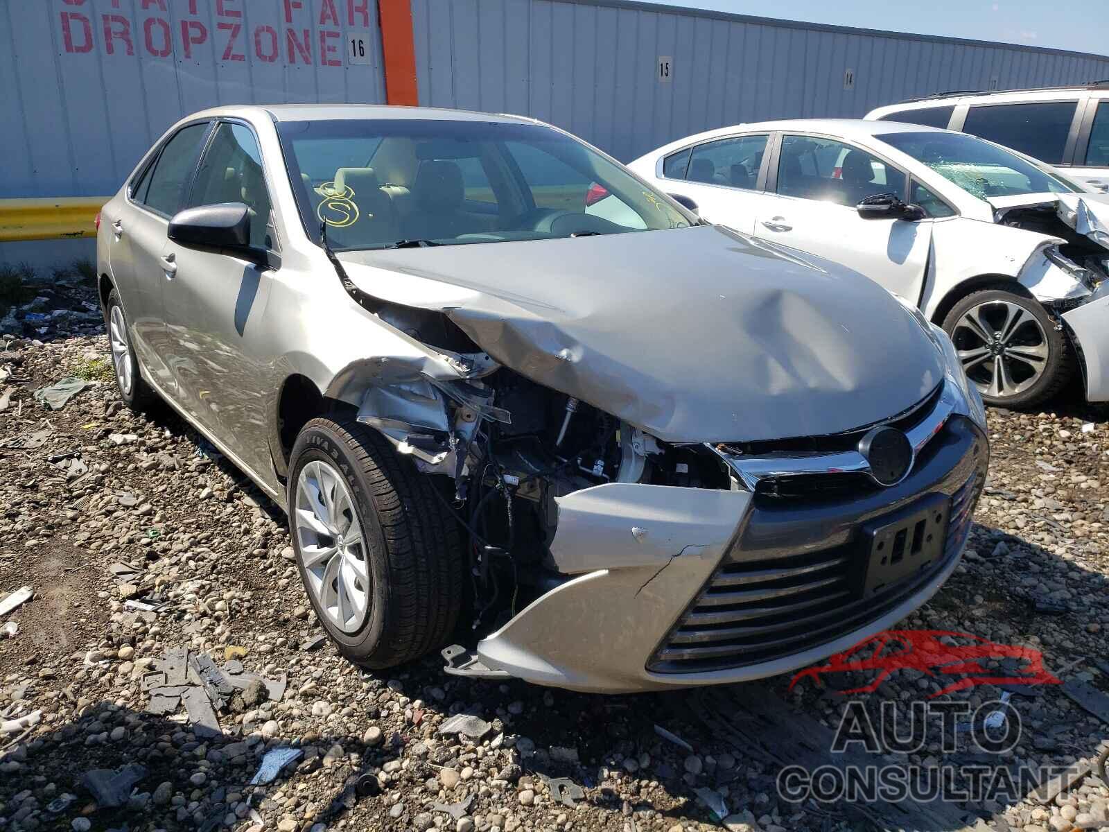 TOYOTA CAMRY 2016 - 4T4BF1FKXGR579492