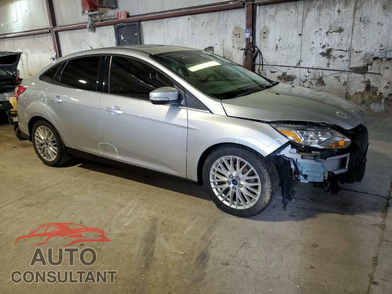 FORD FOCUS 2012 - 1FAHP3H25CL360847