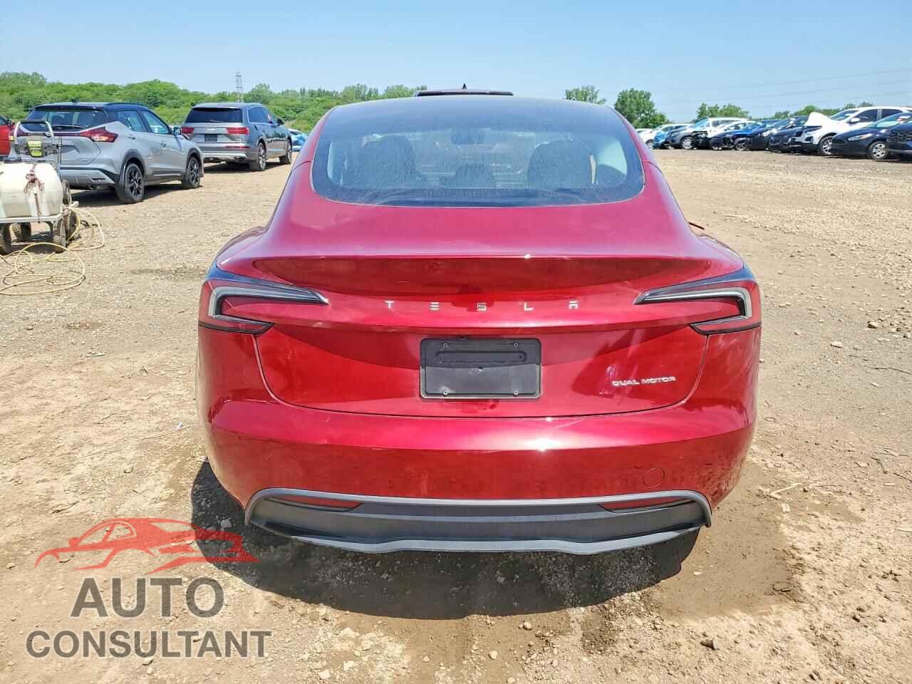 TESLA MODEL 3 2025 - 5YJ3E1EB6SF916376