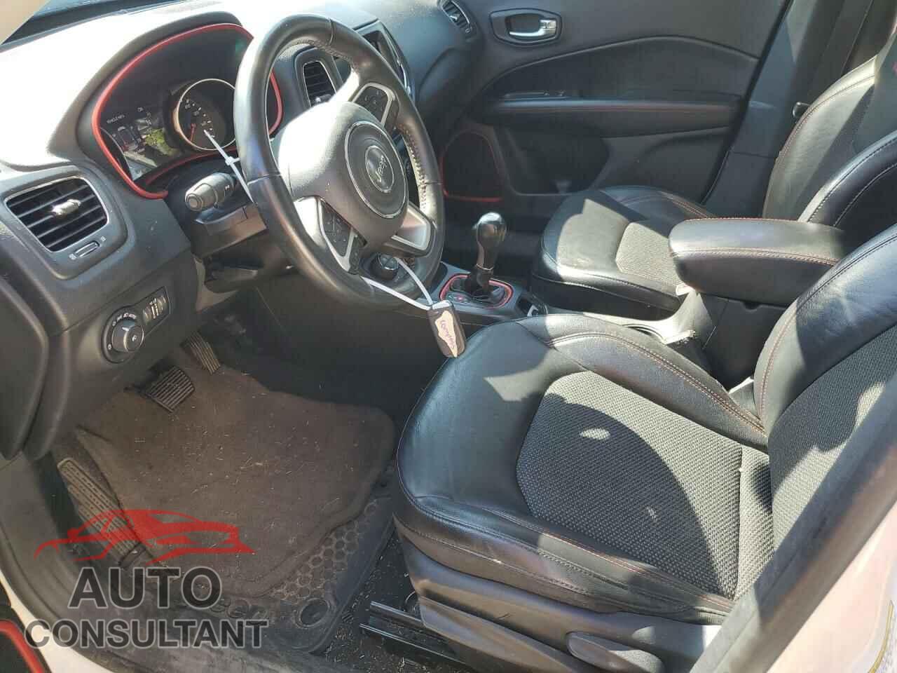 JEEP COMPASS 2019 - 3C4NJDDB6KT650320