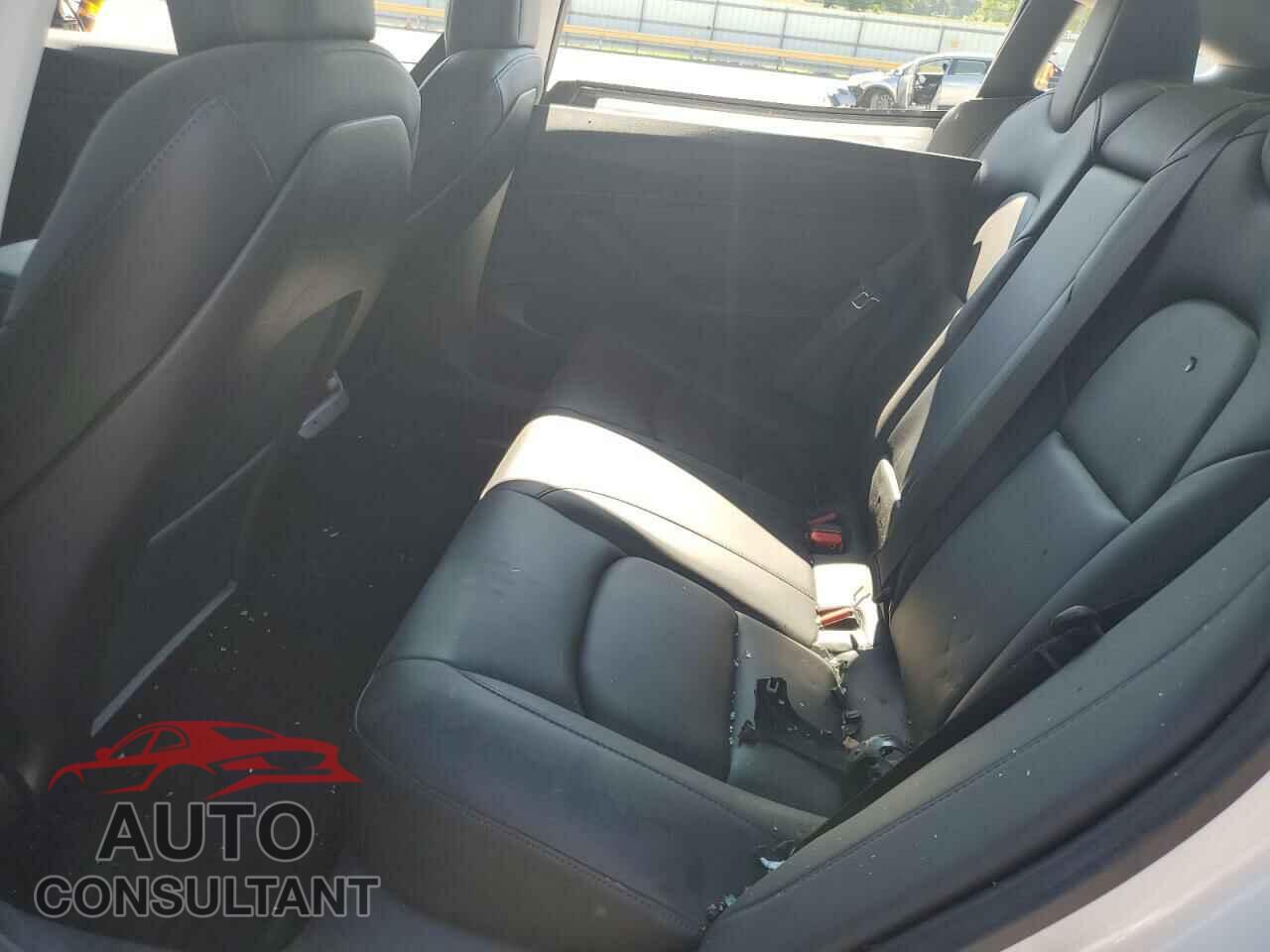 TESLA MODEL 3 2020 - 5YJ3E1EC1LF601933