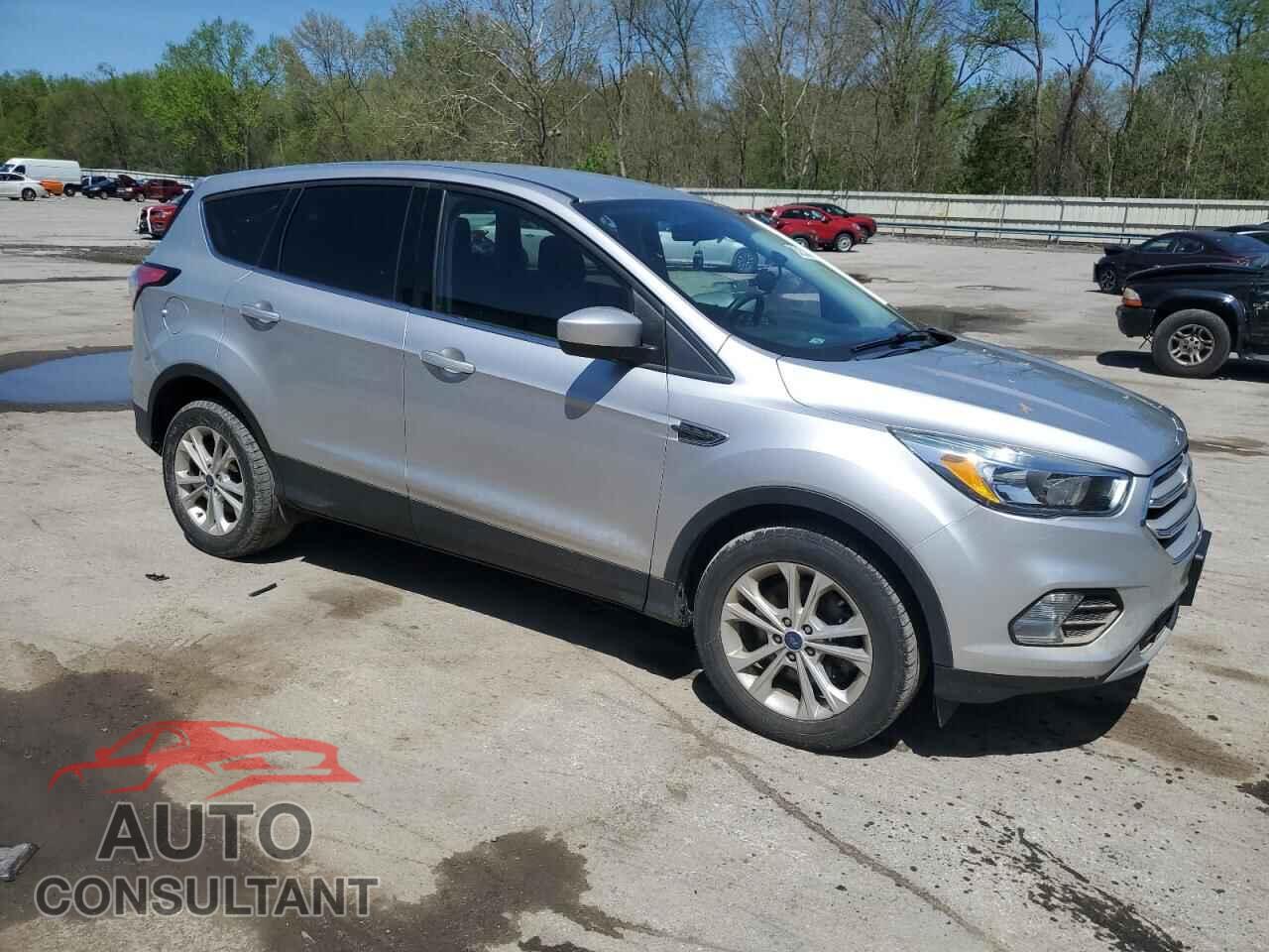 FORD ESCAPE 2017 - 1FMCU0G96HUC61963