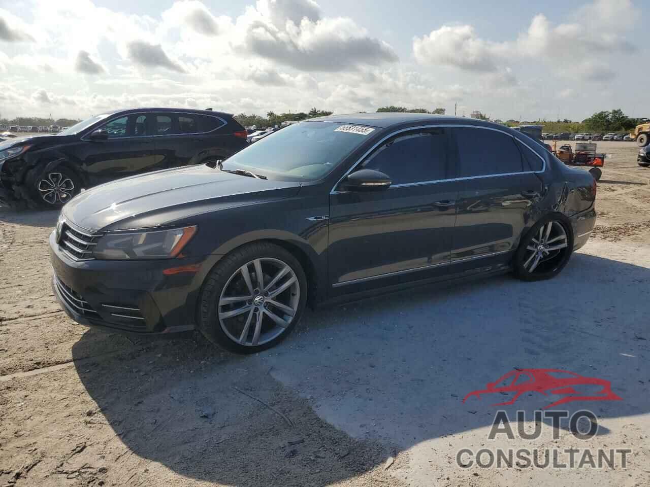 VOLKSWAGEN PASSAT 2017 - 1VWDT7A33HC081206