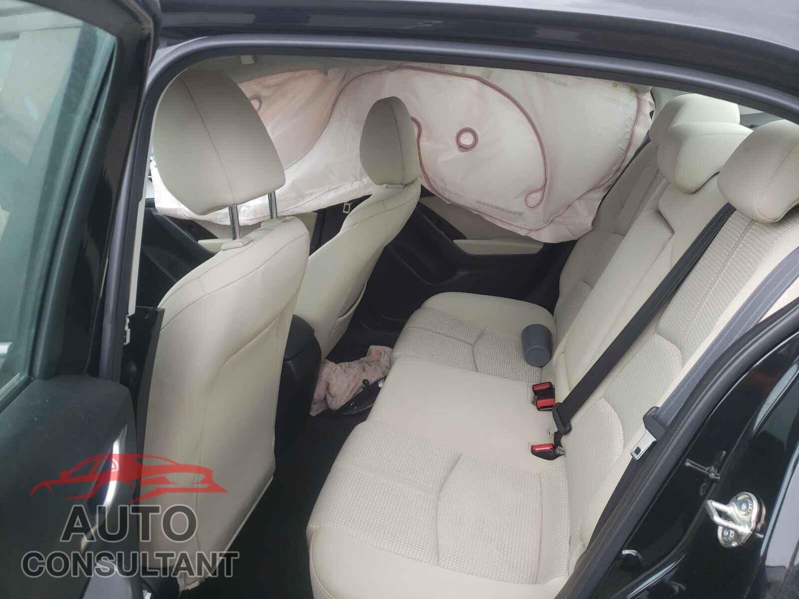 MAZDA 3 2017 - 3MZBN1U79HM153098