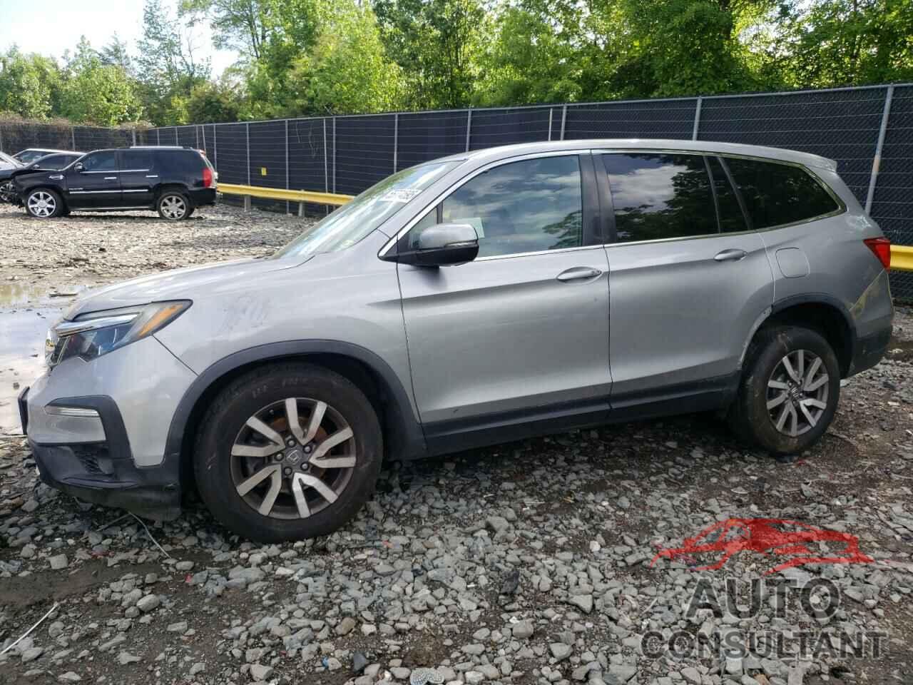 HONDA PILOT 2019 - 5FNYF5H51KB041921