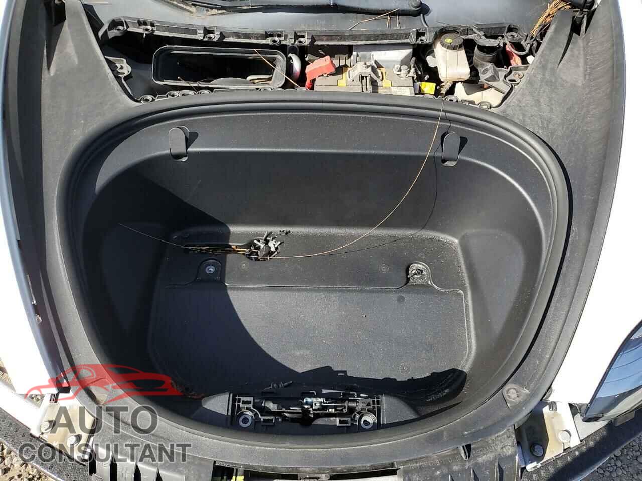 TESLA MODEL 3 2019 - 5YJ3E1EA6KF476702