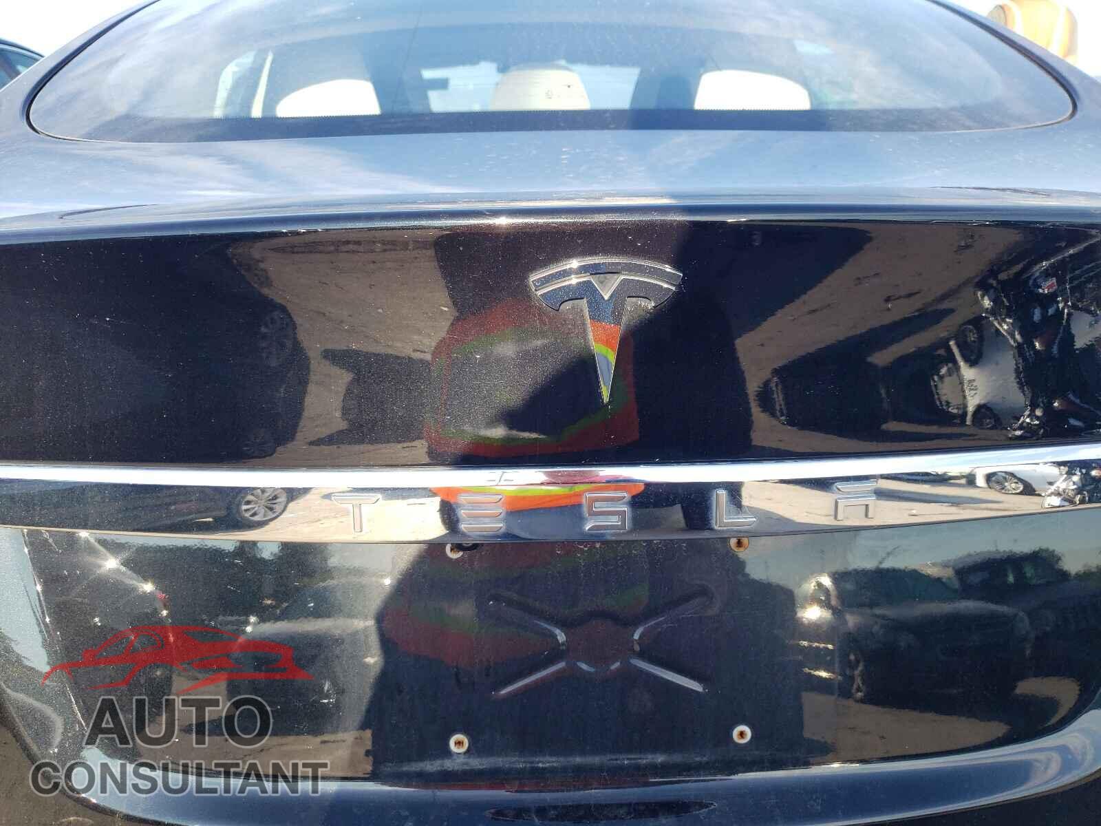 TESLA MODEL S 2017 - 5YJSA1E21HF231539