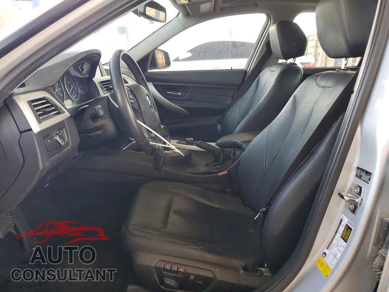 BMW 3 SERIES 2012 - WBA3C1C51CF430488
