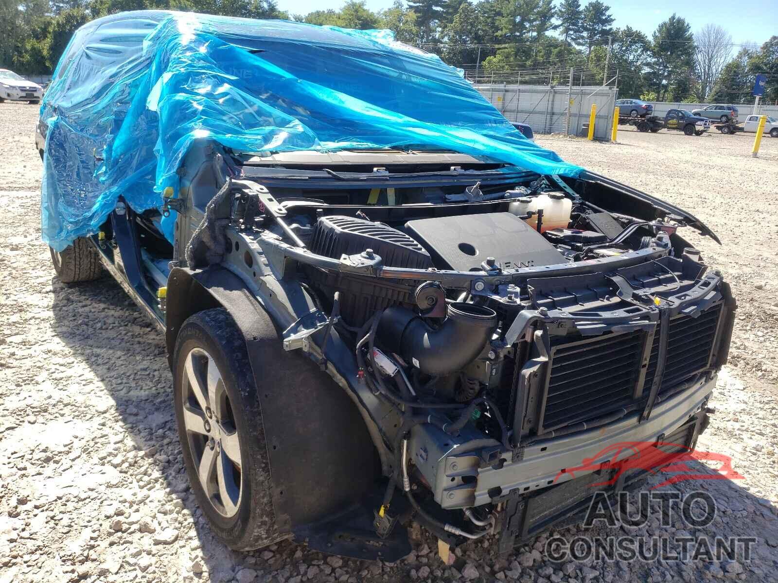 CHEVROLET TRAVERSE 2018 - 1GNEVHKW2JJ124216
