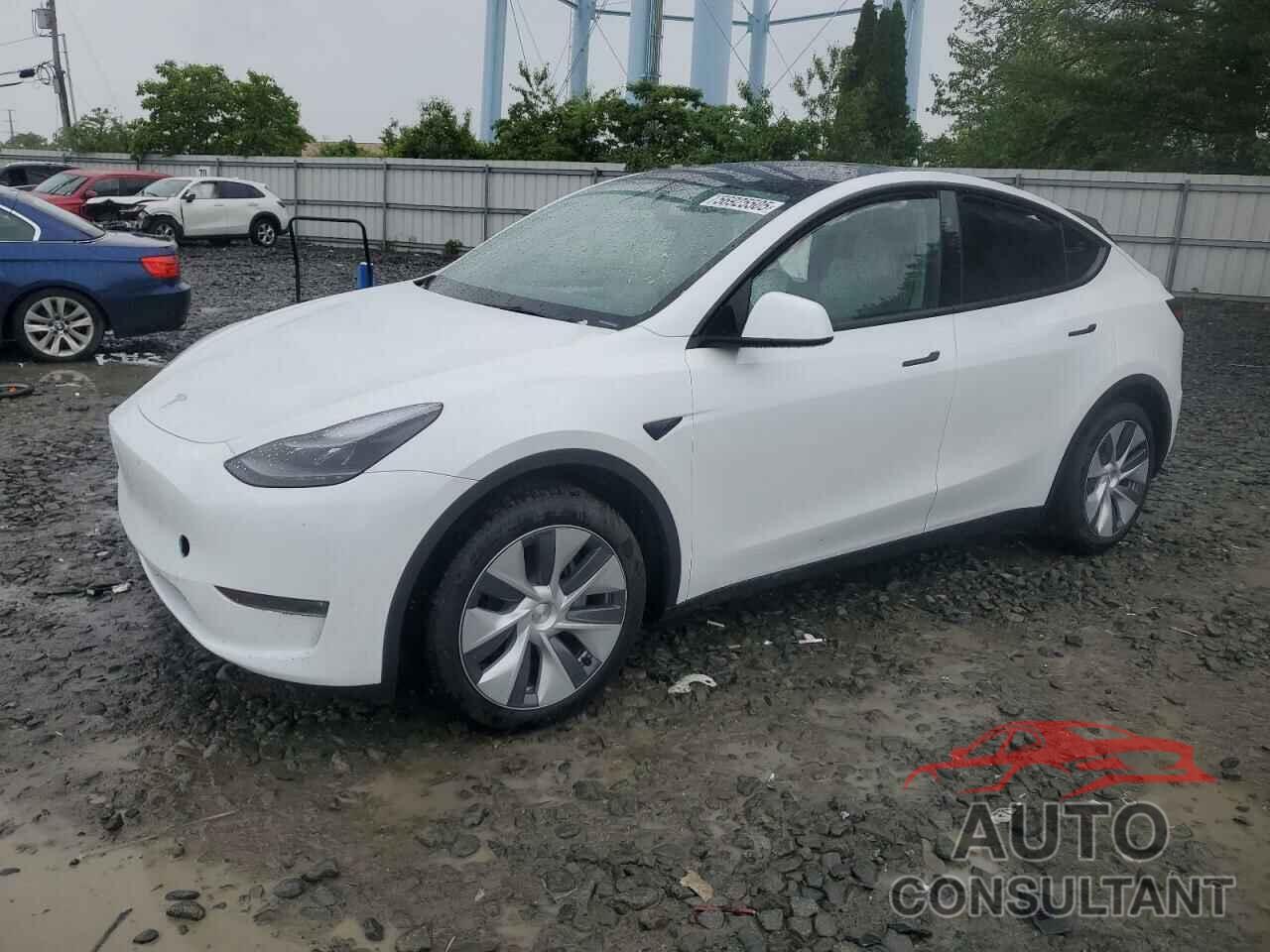 TESLA MODEL Y 2024 - 7SAYGDEE3RA283311