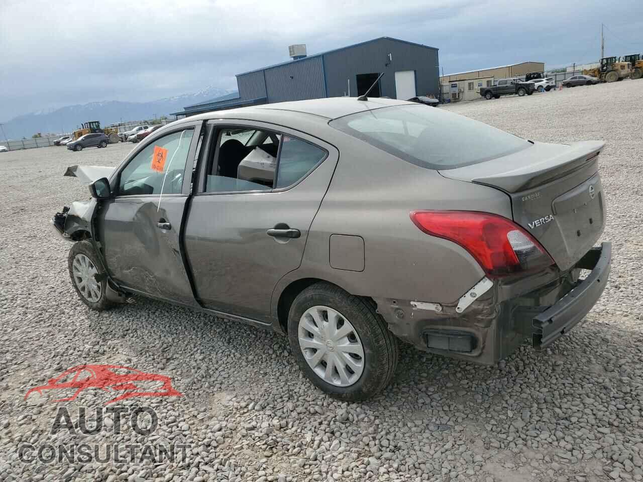 NISSAN VERSA 2017 - 3N1CN7AP6HL881694