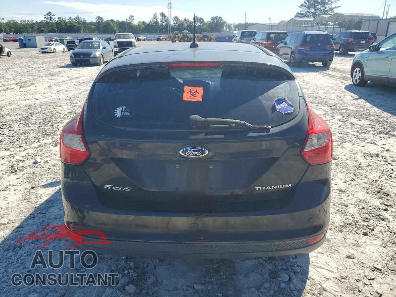 FORD FOCUS 2012 - 1FAHP3N22CL451837