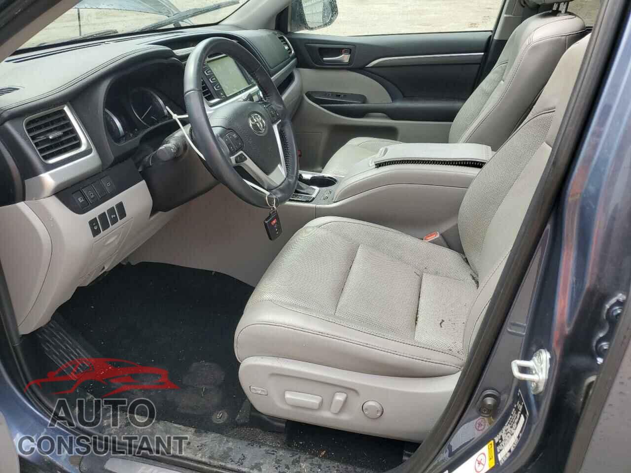 TOYOTA HIGHLANDER 2019 - 5TDDZRFH7KS992016