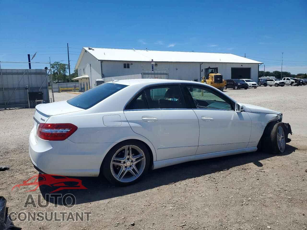 MERCEDES-BENZ E-CLASS 2013 - WDDHF8JB2DA751977