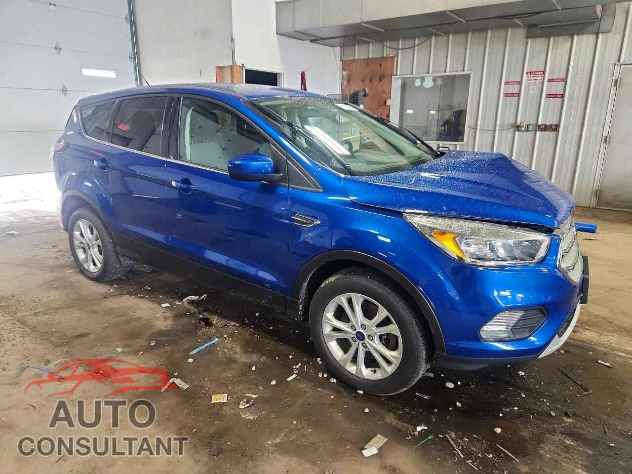 FORD ESCAPE 2017 - 1FMCU9GD5HUC94932
