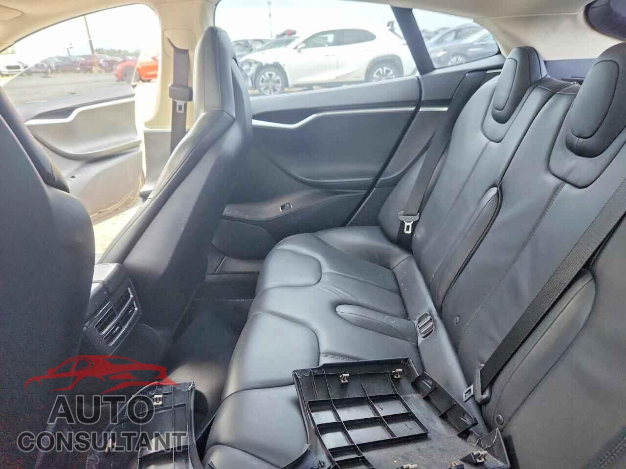 TESLA MODEL S 2013 - 5YJSA1CN9DFP06085