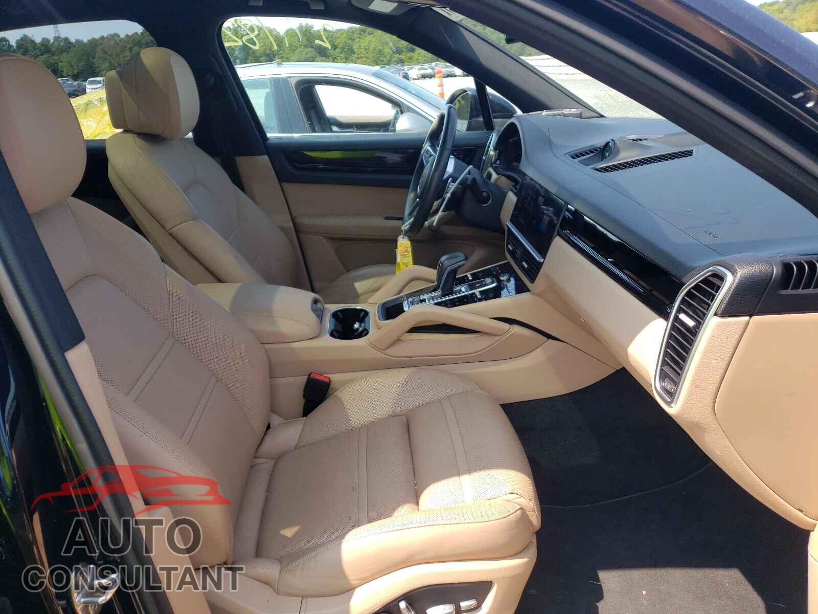 PORSCHE CAYENNE 2019 - WP1AA2AY3KDA01221