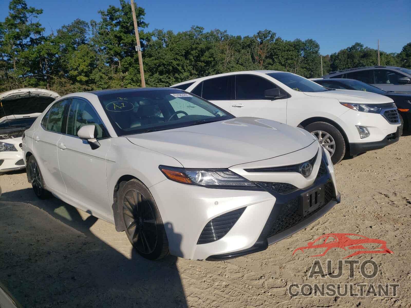 TOYOTA CAMRY 2018 - 4T1BZ1HKXJU017291