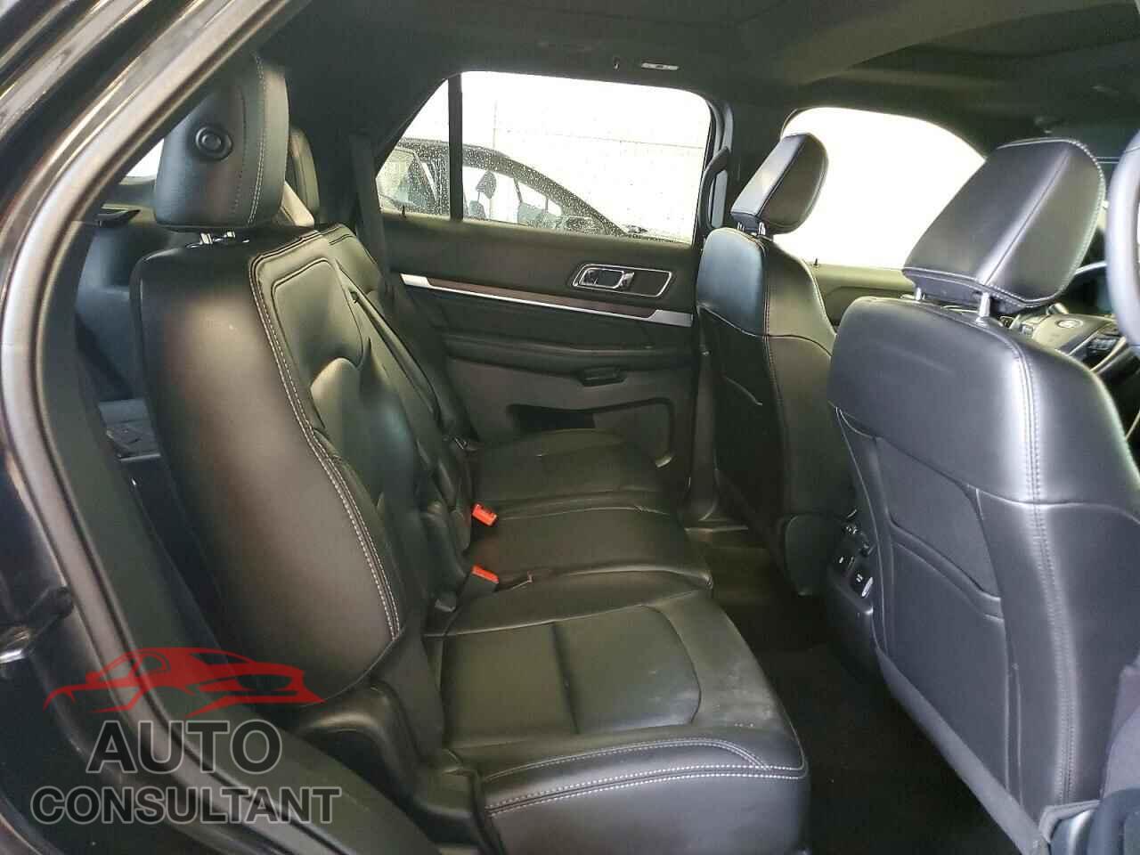 FORD EXPLORER 2018 - 1FM5K8F80JGB57785