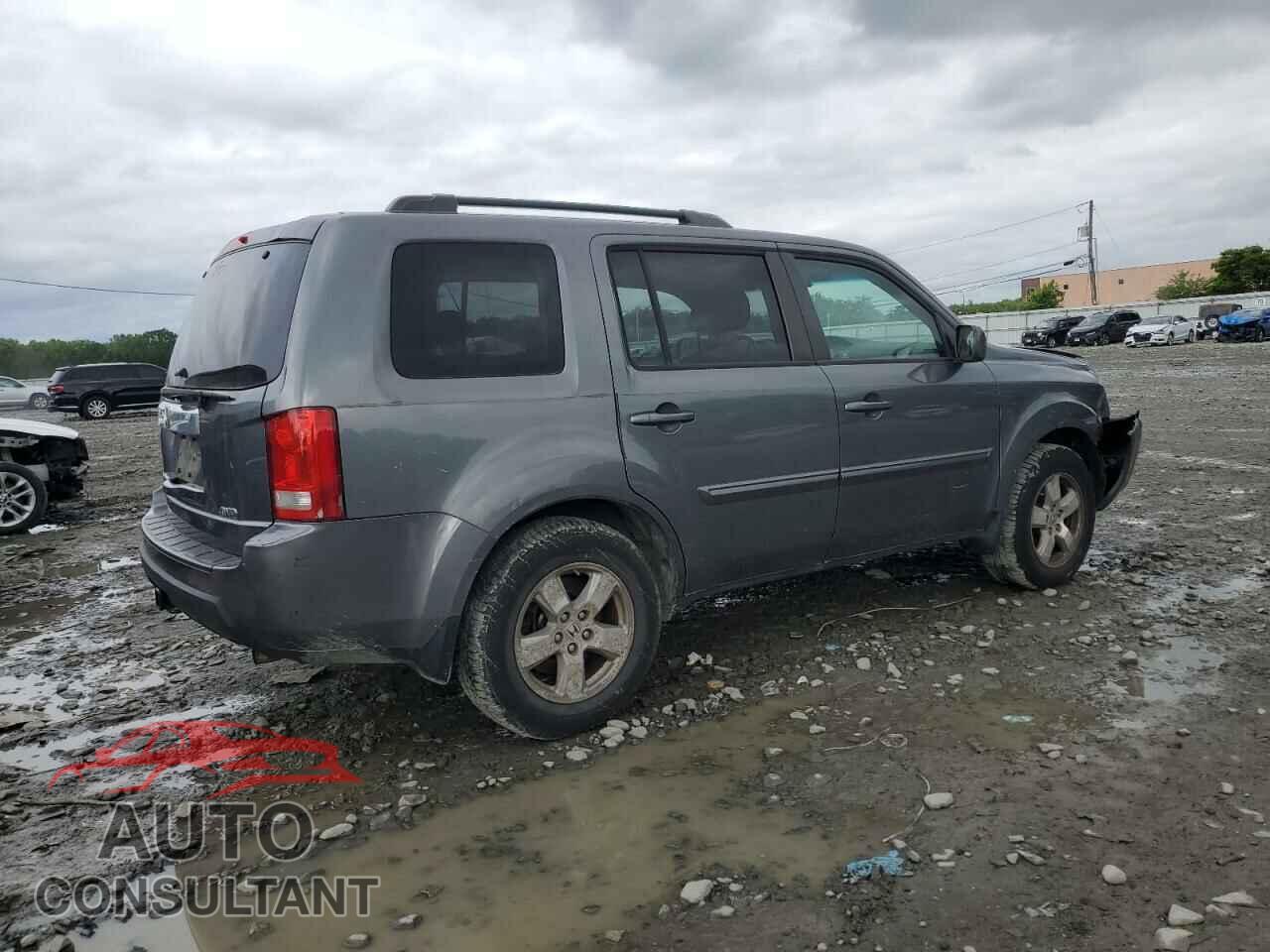 HONDA PILOT 2011 - 5FNYF4H76BB095369
