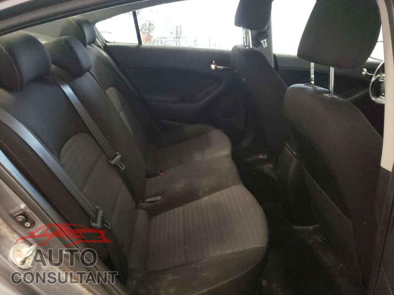 KIA FORTE 2017 - 3KPFL4A78HE156018