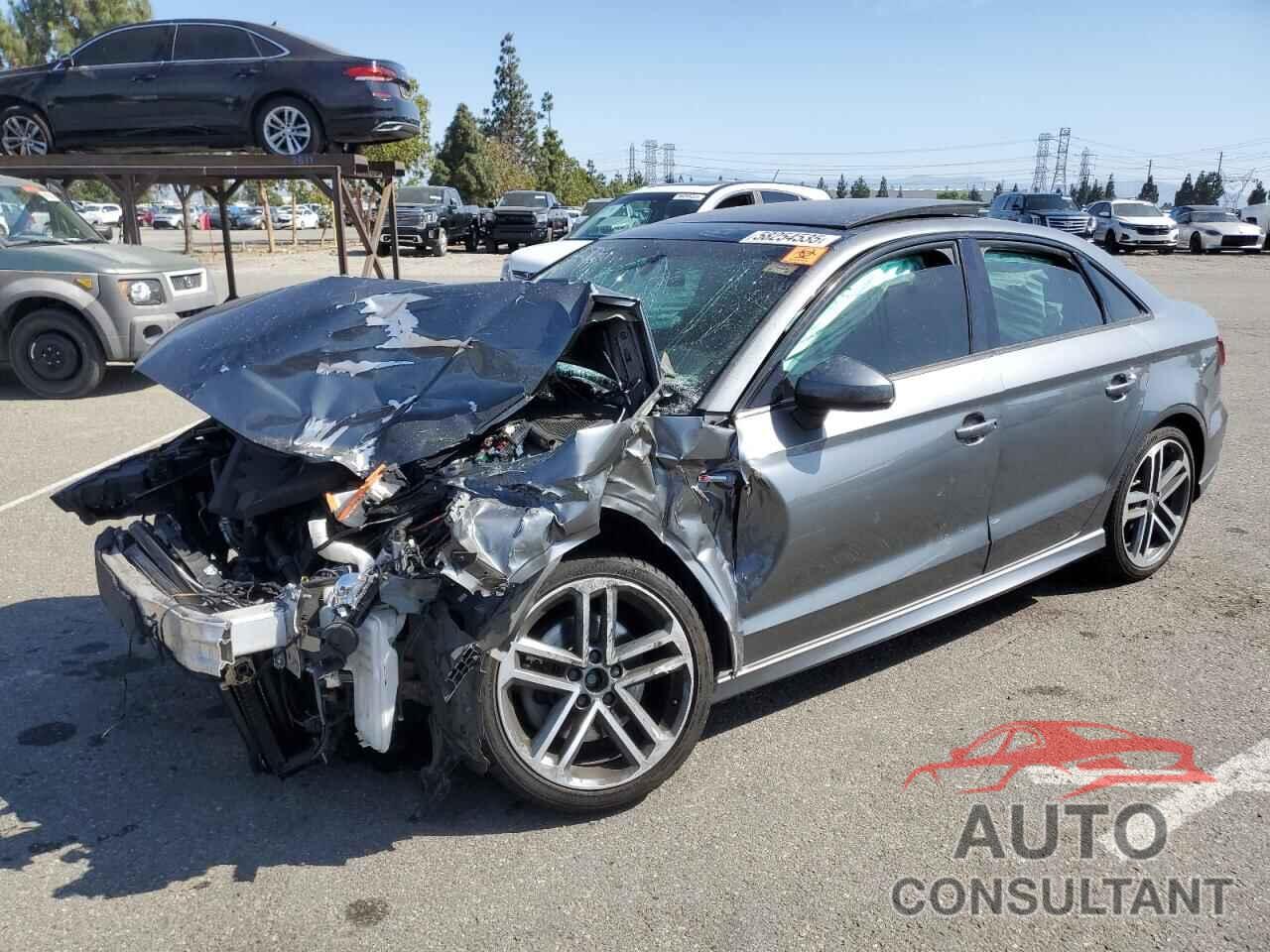 AUDI A3 2018 - WAUGUGFF0J1092324