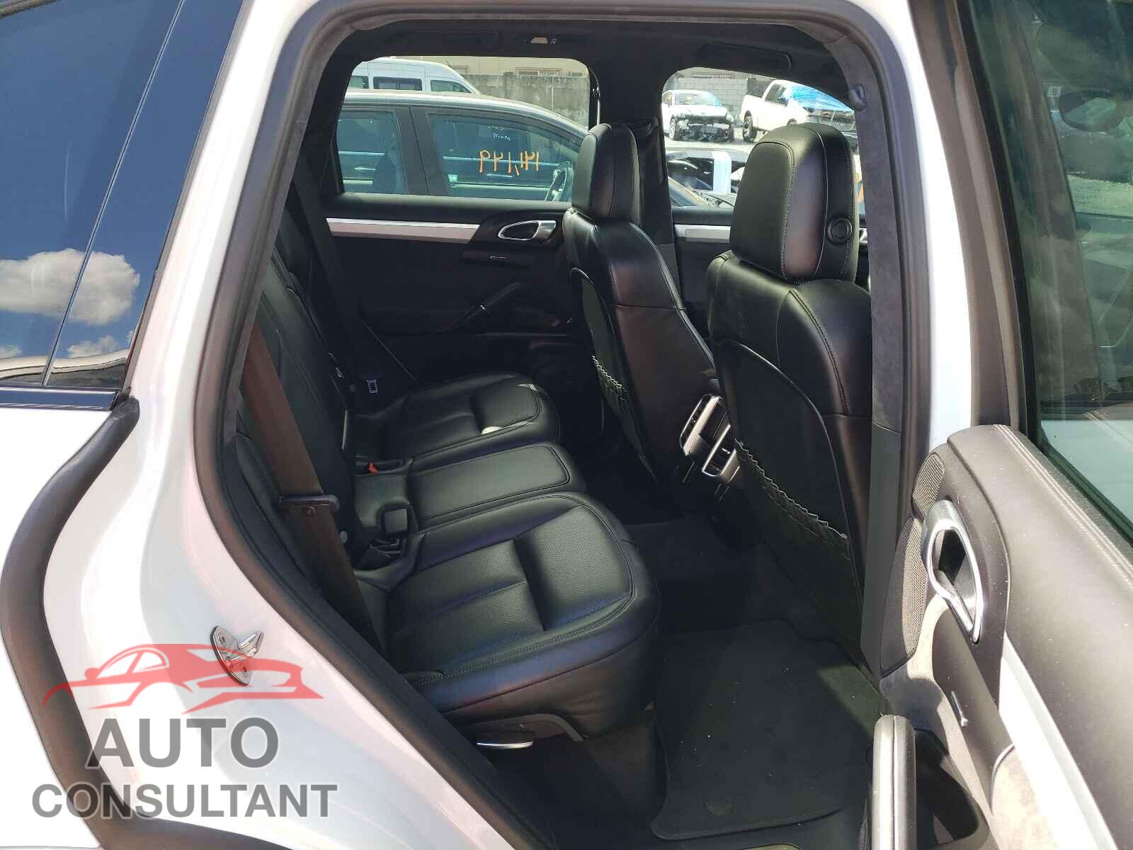 PORSCHE CAYENNE 2017 - WP1AD2A2XHLA81408