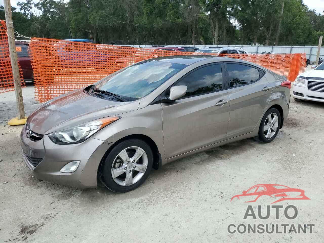 HYUNDAI ELANTRA 2013 - 5NPDH4AE2DH253261