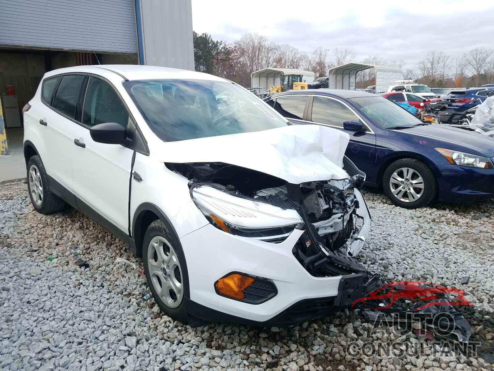 FORD ESCAPE 2017 - 1FMCU0F73HUB39092